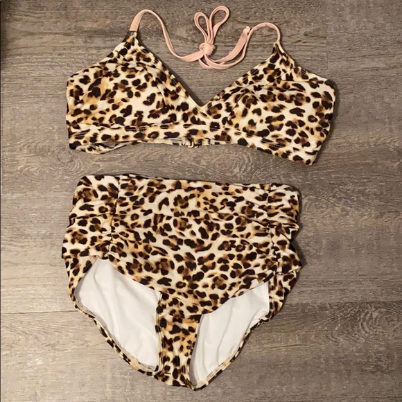 Gianni Bini Other - Gianni Bini Leopard Print Bikini